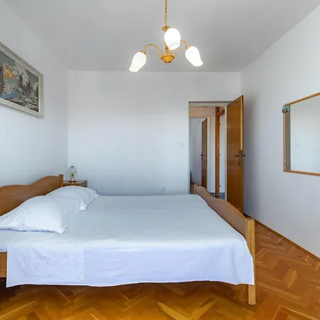 Сasa de vacaciones 5 Bedroom Amazing In *