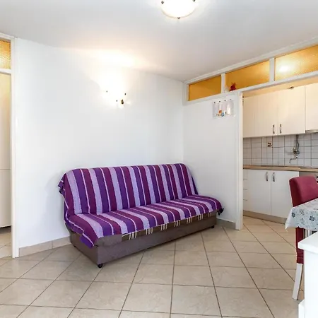 Tatil Evi 5 Bedroom Amazing Home In Klenovica *