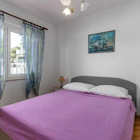 5 Bedroom Amazing Home In Klenovica